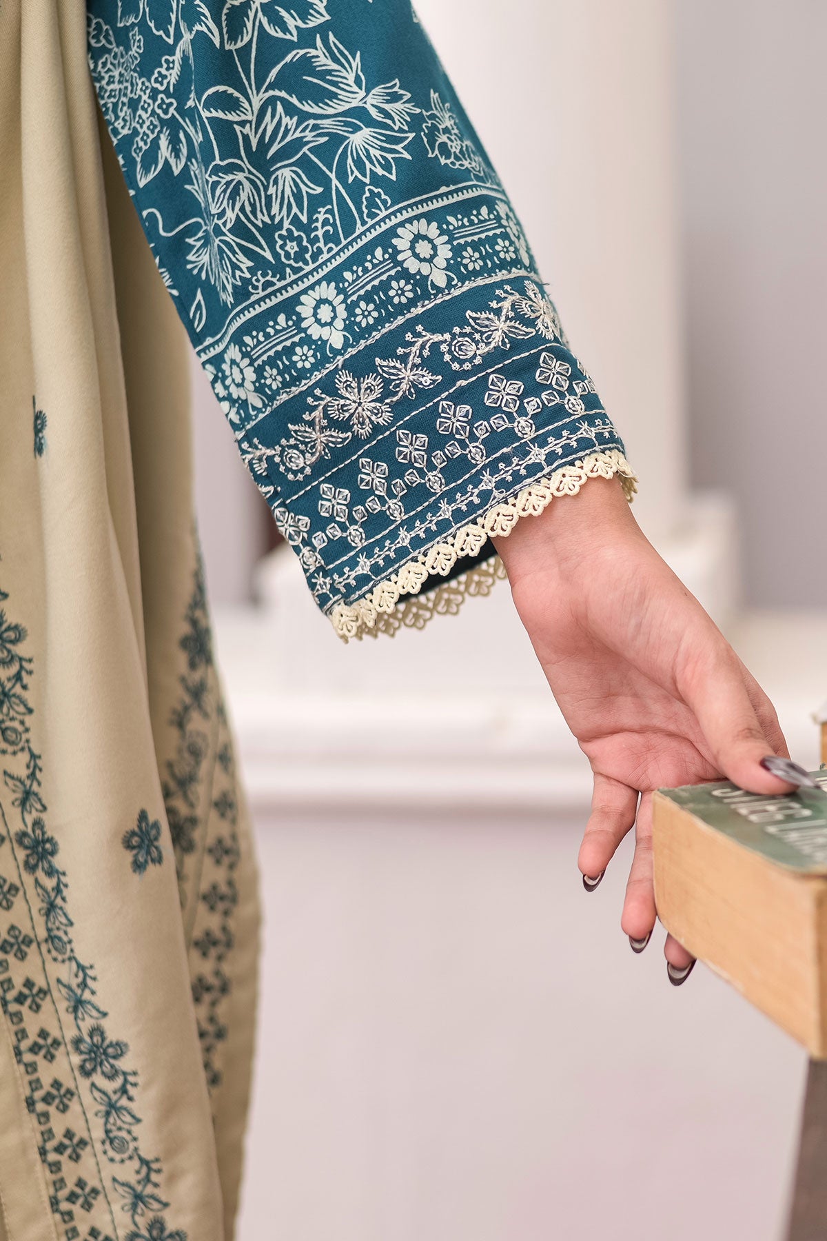 3 PIECE UNSTITCHED EMBROIDERY DHANAK| UN-DH-27